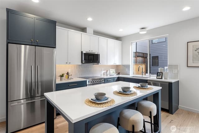 Property photo for 8039 Wallingford Avenue N #C, Seattle photo 5