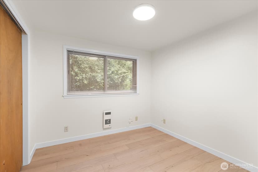 Property photo for 12216 12th Avenue S, Seattle photo 17