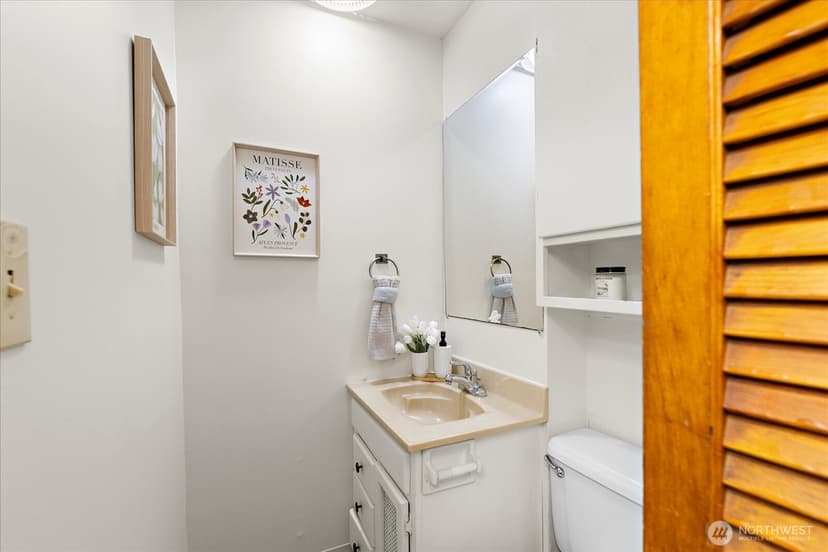 Property photo for 12216 12th Avenue S, Seattle photo 11