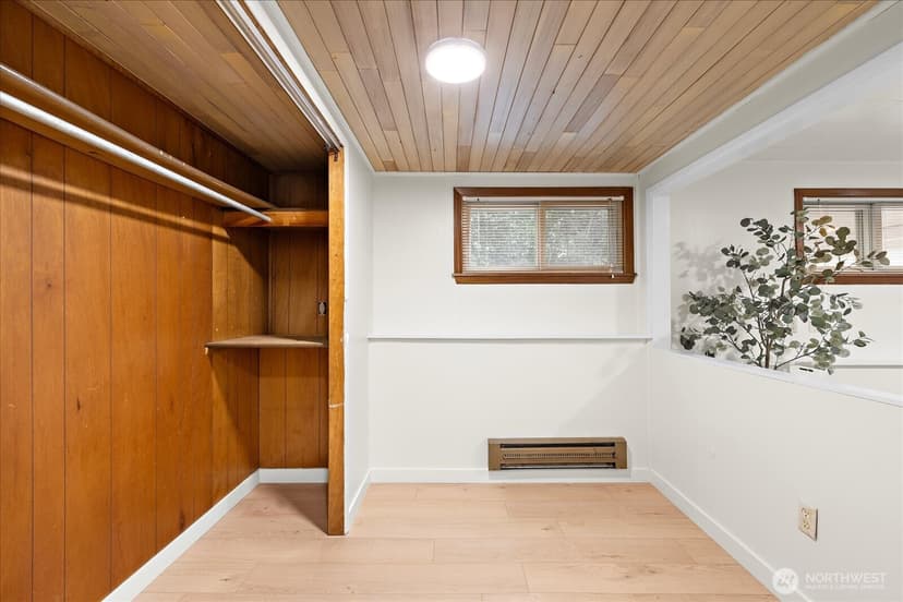 Property photo for 12216 12th Avenue S, Seattle photo 18