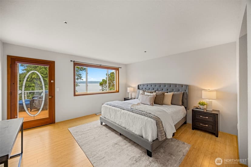 Property photo for 12205 Shorewood Drive SW, Burien photo 16