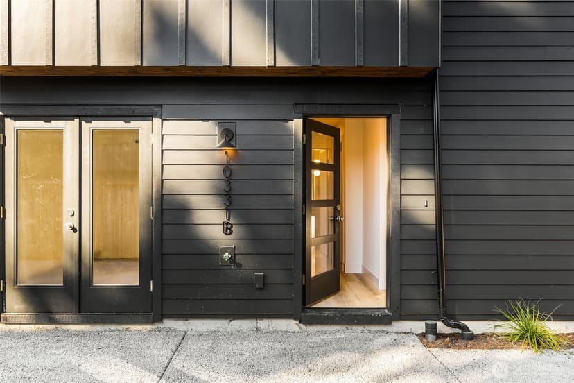 Property photo for 10331 B Ashworth Avenue N, Seattle photo 22