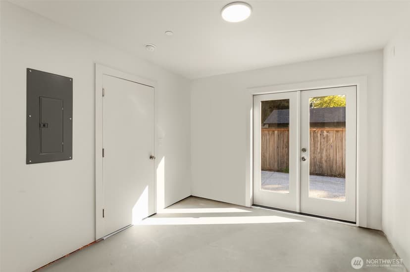 Property photo for 10331 B Ashworth Avenue N, Seattle photo 20
