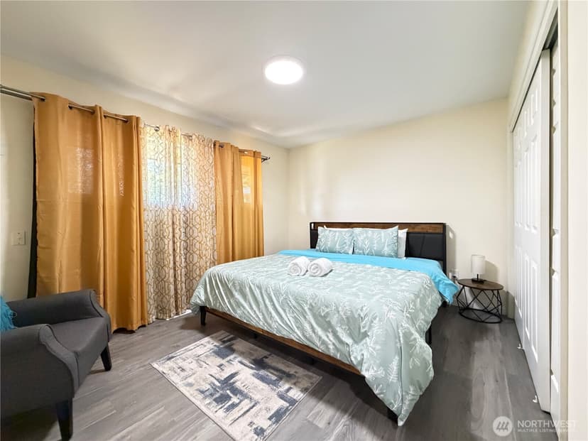 Property photo for 23922 94th Avenue S, Kent photo 24