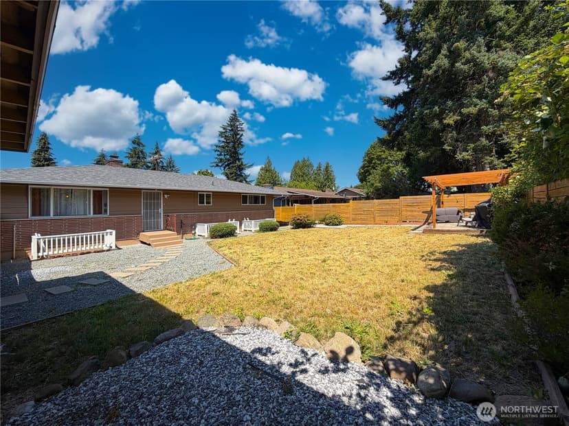 Property photo for 23922 94th Avenue S, Kent photo 29