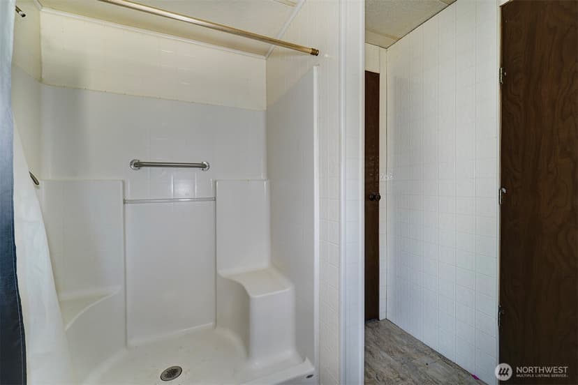 Property photo for 2321 NE Sylvan Way, Bremerton photo 12