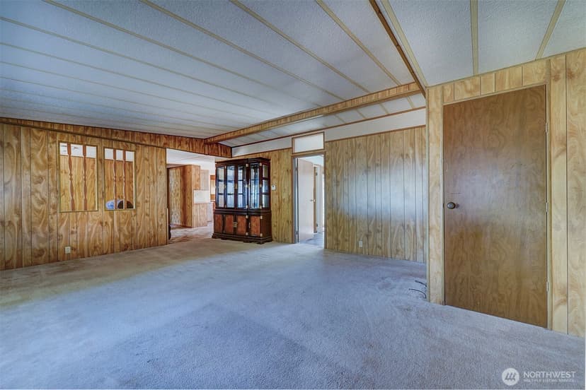 Property photo for 2321 NE Sylvan Way, Bremerton photo 4
