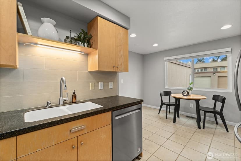 Property photo for 8225 212th Street SW #304, Edmonds photo 6