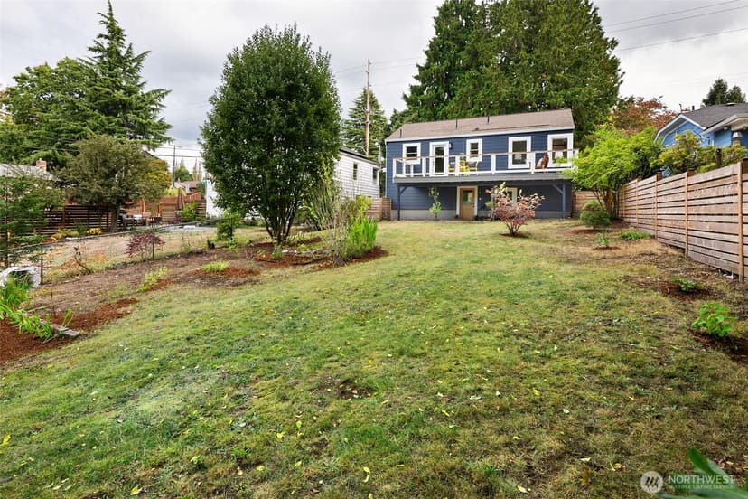 Property photo for 9219 5th Avenue NE, Seattle photo 21