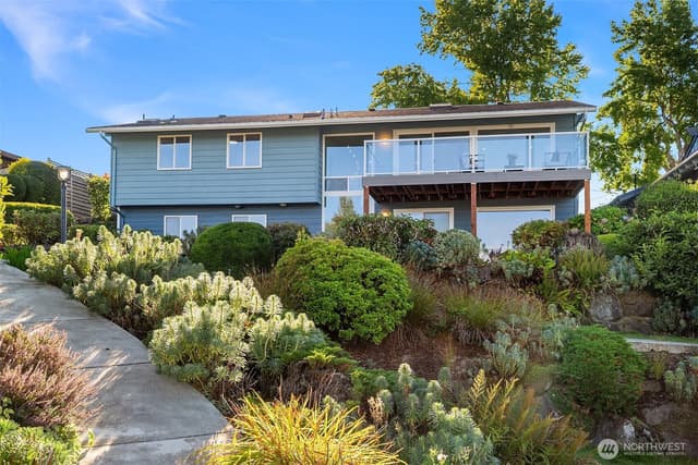 Property photo for 12442 83rd Avenue S, Seattle photo 2