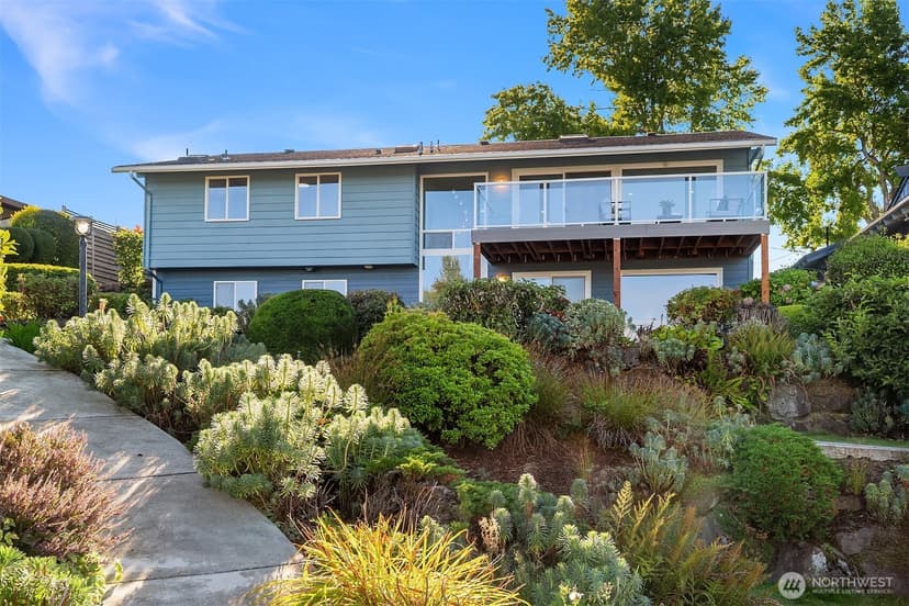 Property photo for 12442 83rd Avenue S, Seattle photo 2