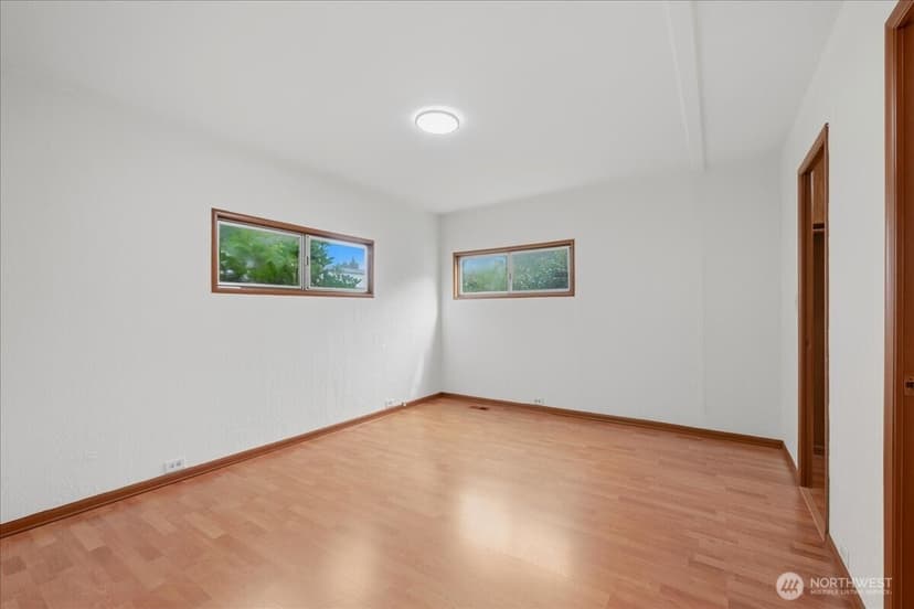 Property photo for 11330 E Riverside Drive #40, Bothell photo 11