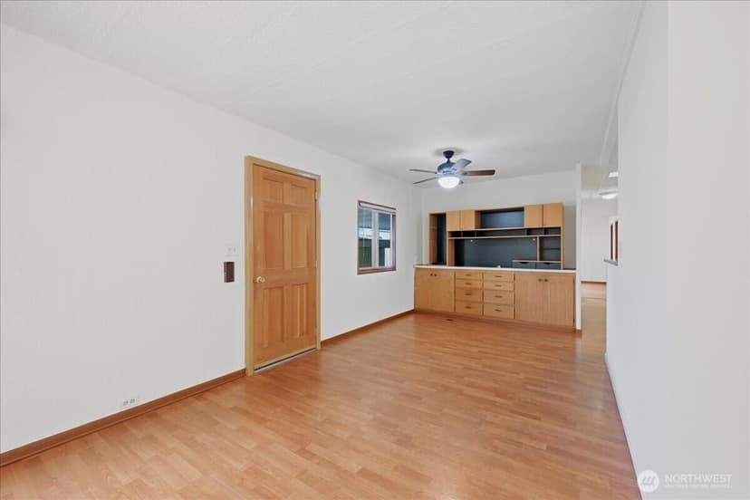 Property photo for 11330 E Riverside Drive #40, Bothell photo 6