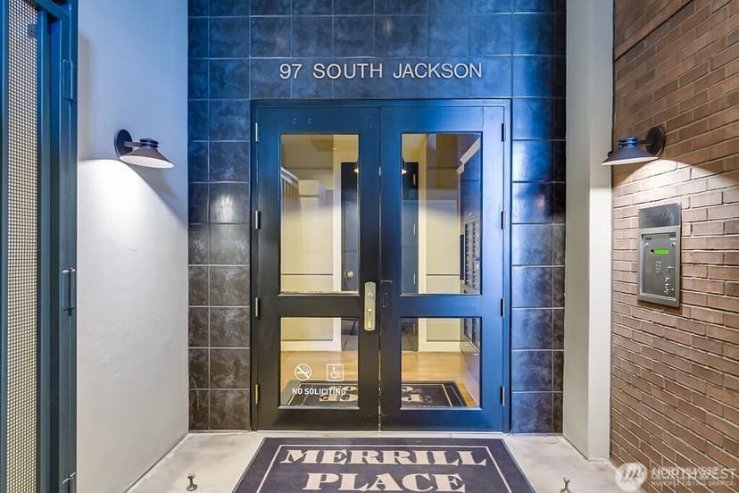 Property photo for 97 S Jackson Street #508, Seattle photo 8