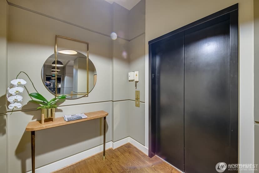 Property photo for 97 S Jackson Street #508, Seattle photo 12