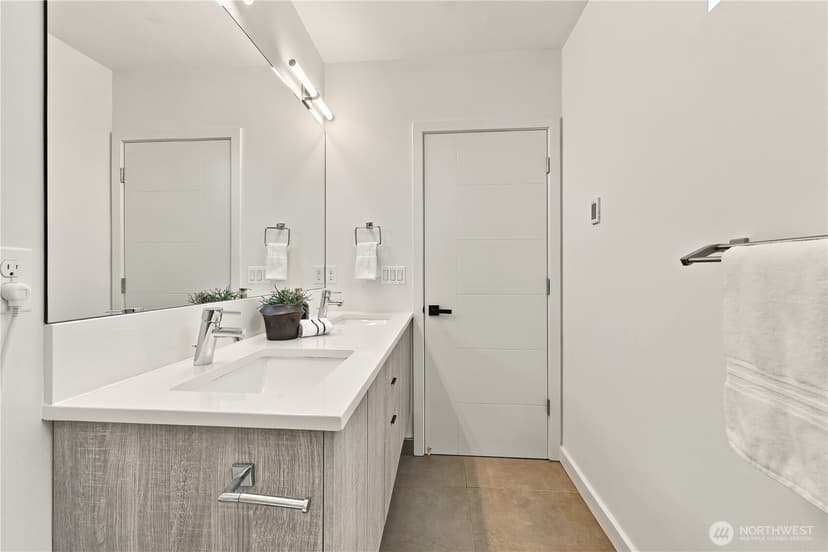 Property photo for 4608 Evanston Avenue N, Seattle photo 21