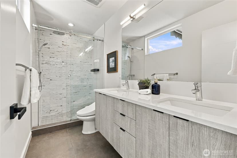Property photo for 4608 Evanston Avenue N, Seattle photo 7