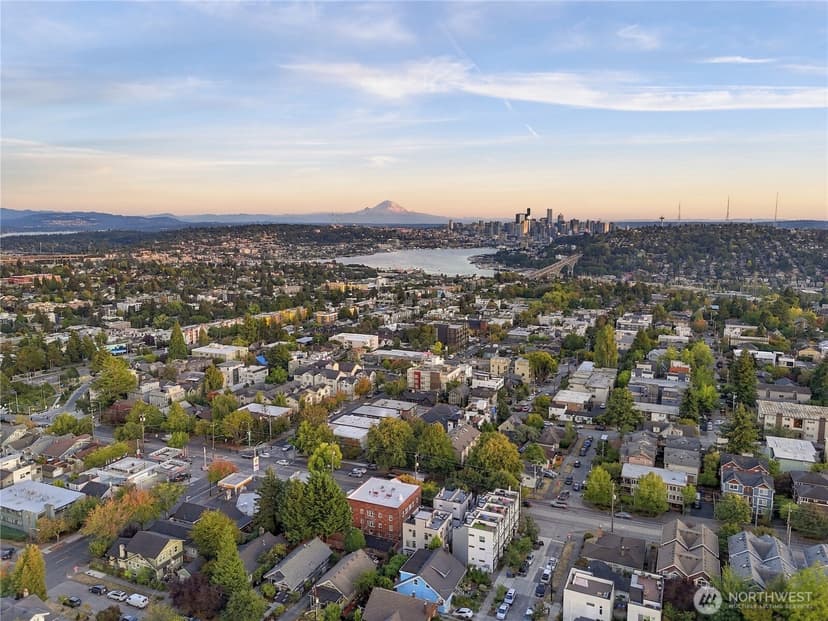 Property photo for 4608 Evanston Avenue N, Seattle photo 26