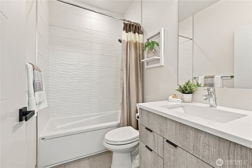 Property photo for 4608 Evanston Avenue N, Seattle photo 20