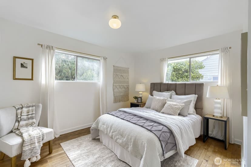 Property photo for 10808 Lake Ridge Drive S, Seattle photo 6