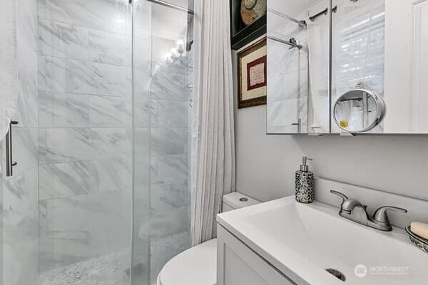 Property photo for 8022 S 112 Street, Seattle photo 7