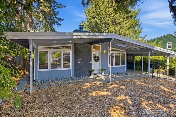 Property photo for 8022 S 112 Street, Seattle photo 13