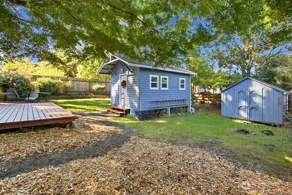 Property photo for 8022 S 112 Street, Seattle photo 11