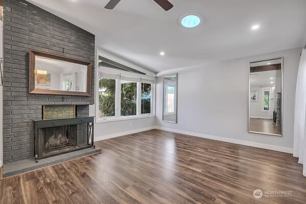 Property photo for 8022 S 112 Street, Seattle photo 3