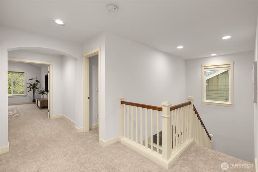 Property photo for 10608 106th Place NE, Kirkland photo 34