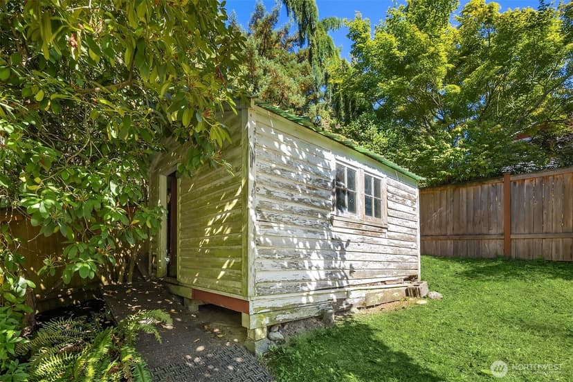 Property photo for 11040 Alton Avenue NE, Seattle photo 33
