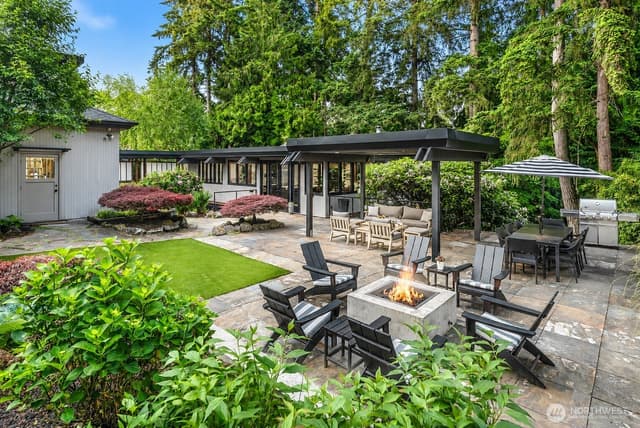 Property photo for 2716 106th Place SE, Beaux Arts
