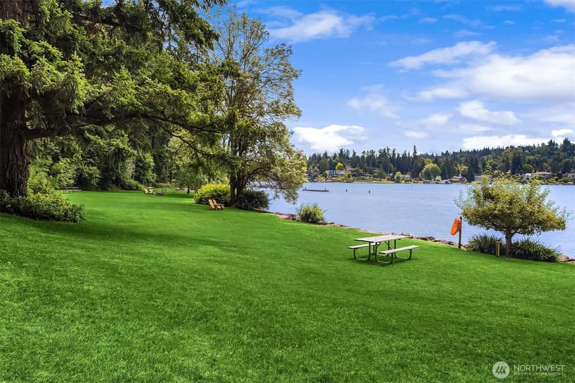 Property photo for 2716 106th Place SE, Beaux Arts photo 4