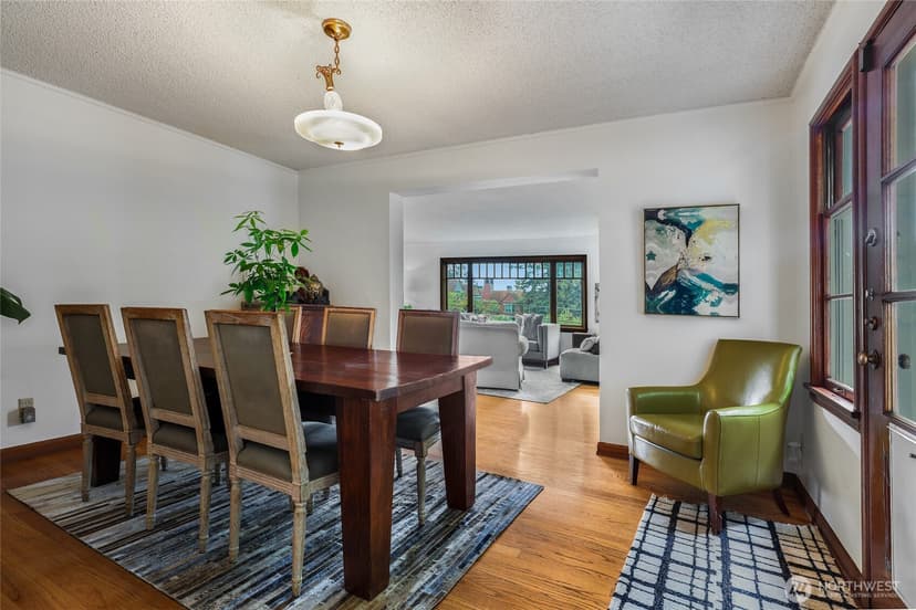 Property photo for 916 Harvard Avenue E, Seattle photo 8