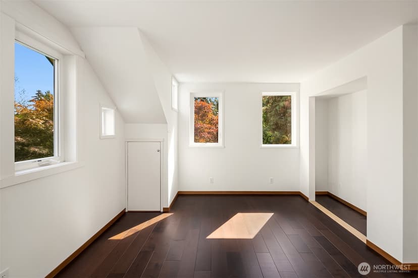 Property photo for 4520 47th Avenue S, Seattle photo 19