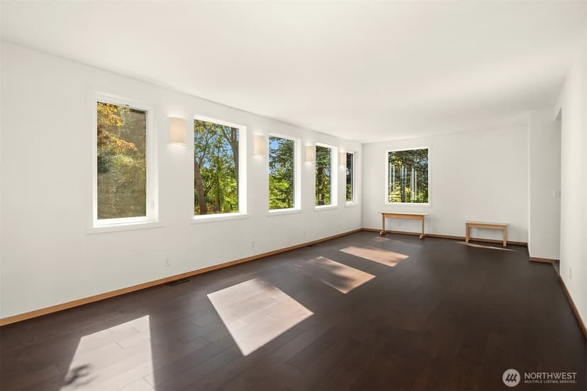 Property photo for 4520 47th Avenue S, Seattle photo 9