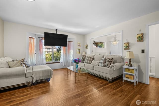 Property photo for 1908 Oak Road, Lynnwood photo 5