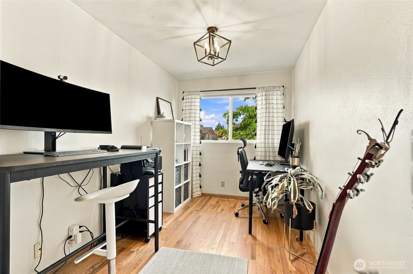 Property photo for 709 Colby Avenue, Everett photo 15