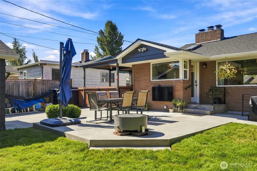 Property photo for 709 Colby Avenue, Everett photo 32