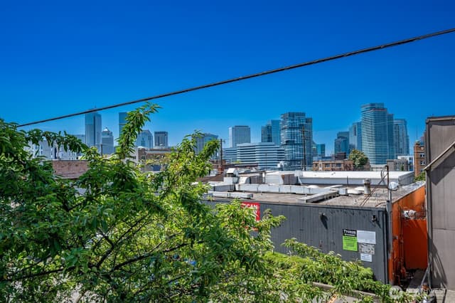 Property photo for 1711 E Olive Way #305, Seattle photo 3