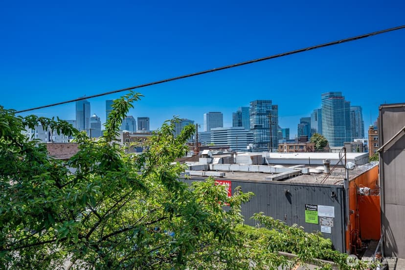 Property photo for 1711 E Olive Way #305, Seattle photo 3