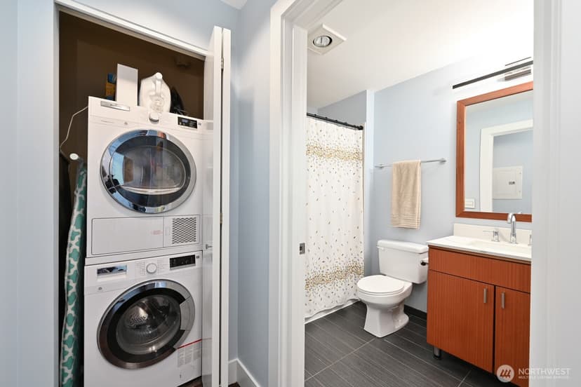 Property photo for 1711 E Olive Way #305, Seattle photo 20