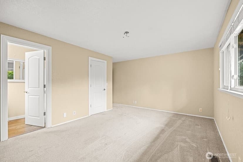 Property photo for 14908 221st Avenue NE, Woodinville photo 21