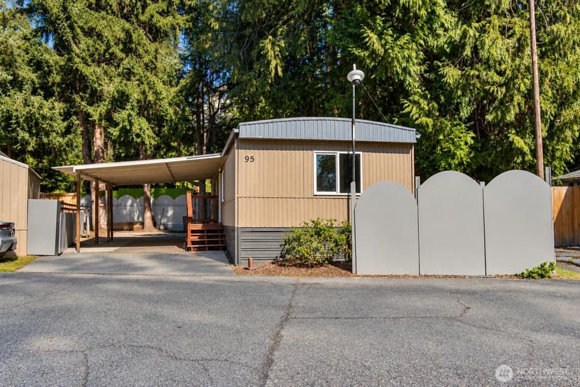 Property photo for 10515 Woodinville Dr #95, Bothell