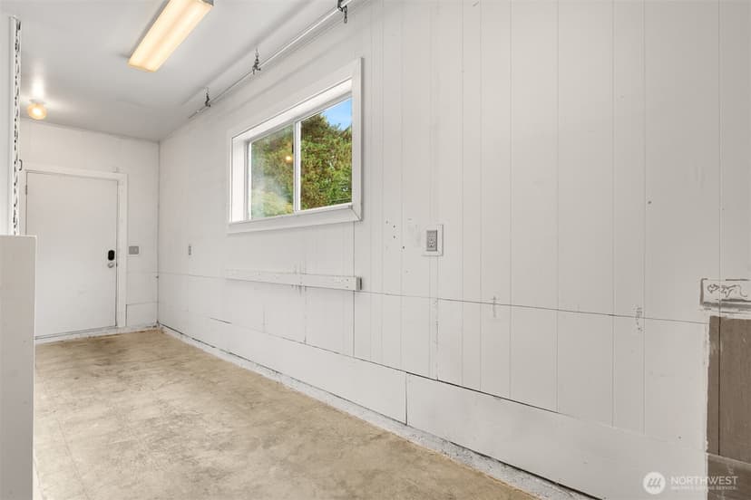 Property photo for 10611 NE 193rd Street, Bothell photo 33