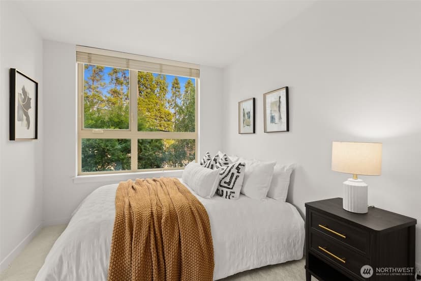 Property photo for 3817 Gilman Avenue W, Seattle photo 14