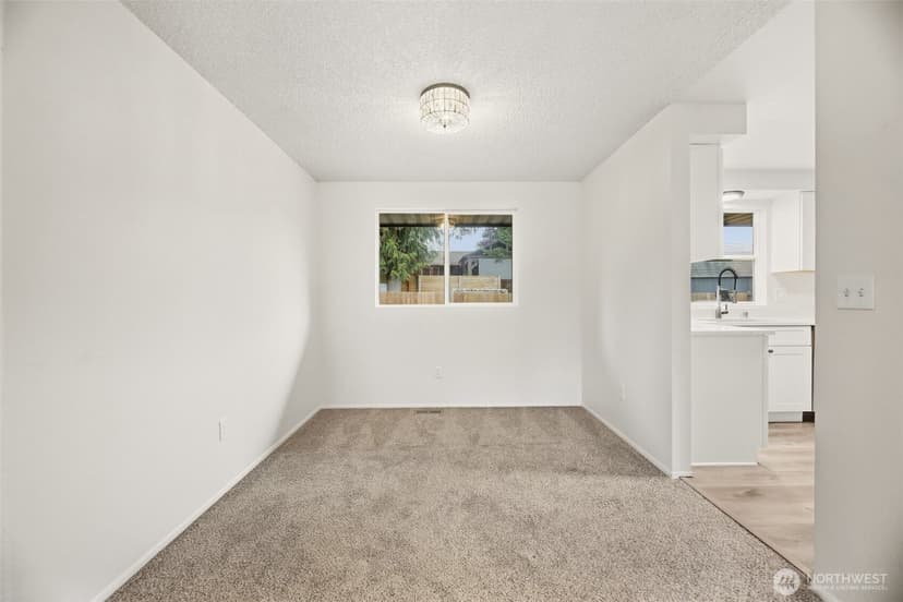 Property photo for 2415 80th Place SE, Everett photo 11