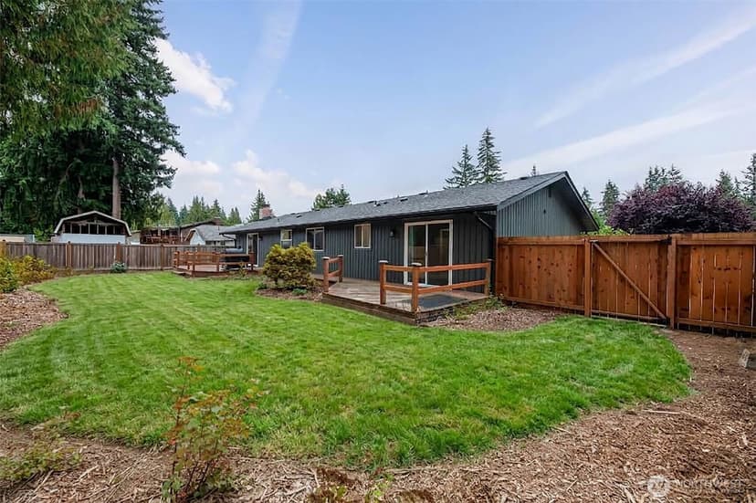 Property photo for 2415 80th Place SE, Everett photo 19