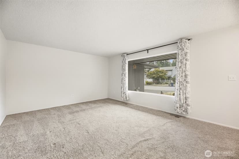 Property photo for 2415 80th Place SE, Everett photo 9