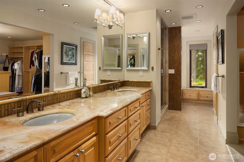 Property photo for 3532 207th Avenue SE, Sammamish photo 19
