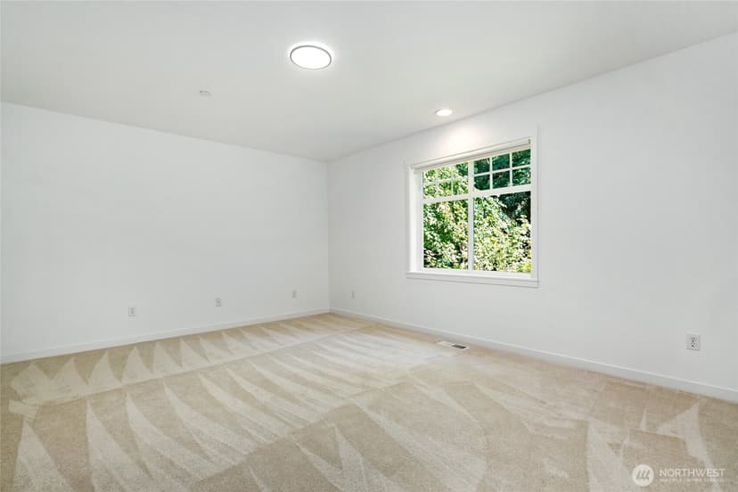 Property photo for 1406 218th Avenue NE, Sammamish photo 25